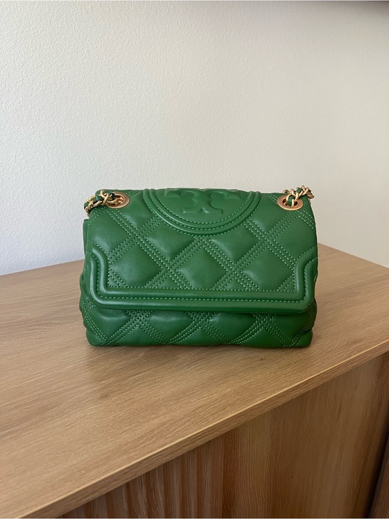 Tory Burch Handbags - Tory Burch Green Quilted Crossbody with Gold Chain - Fleming Arugula SMALL